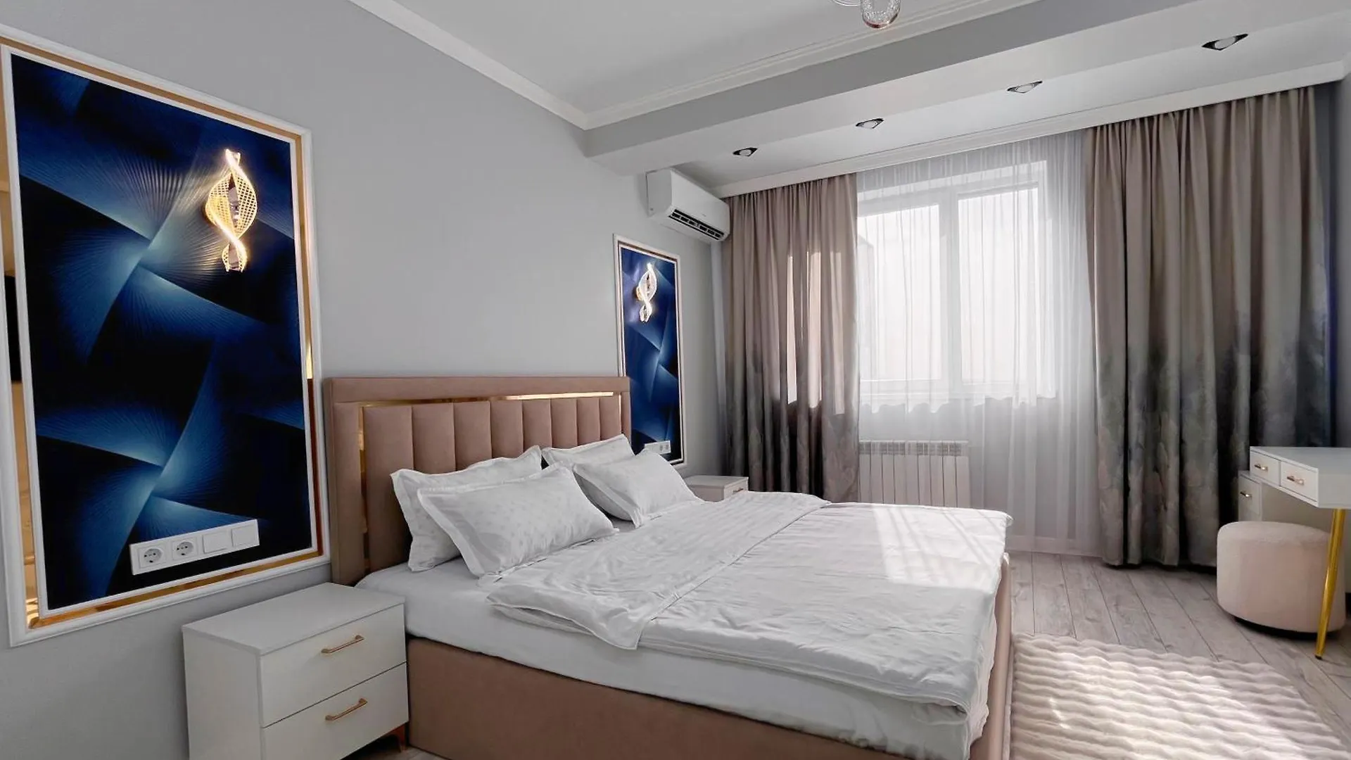 3 Комнаты Раимбек Резиденс 19 & Питьевая Вода Подарок Almaty